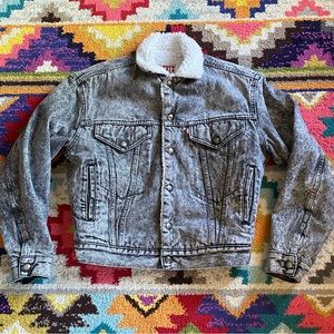 Vintage Black Gray Acid Wash Levi’s Sherpa Trucker Jacket